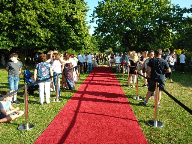 MINSTREL COURT PROM DANCE - RED CARPET