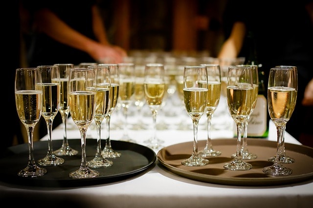 Minstrel Court Wedding Venue - Serving the Toast Drinks