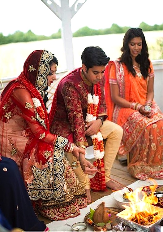 Minstrel Court Weddings - A Hindu Ceremony